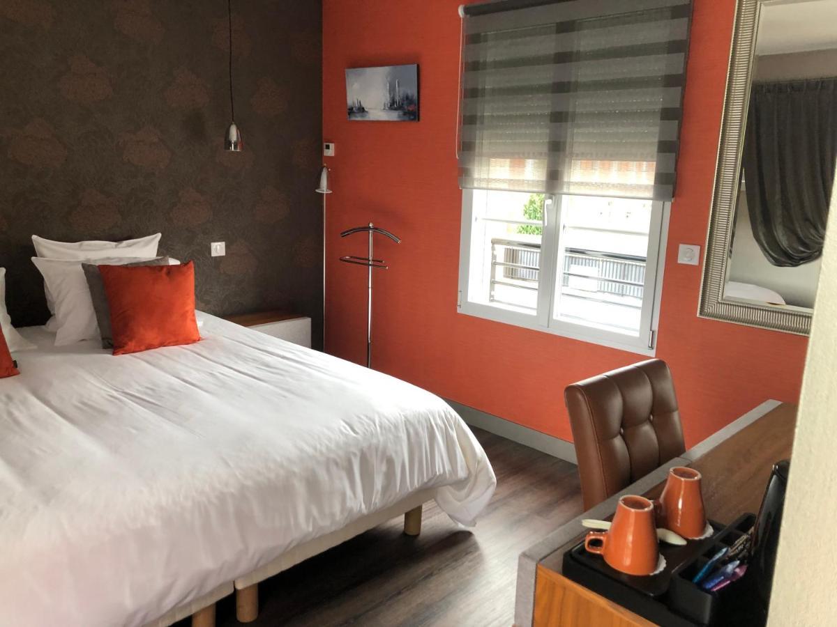 L'Hostellerie D'Acquigny Bagian luar foto