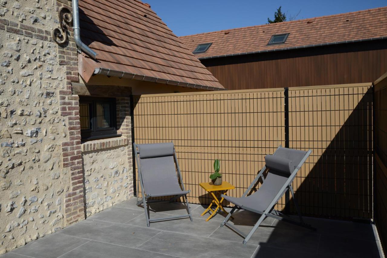 L'Hostellerie D'Acquigny Bagian luar foto