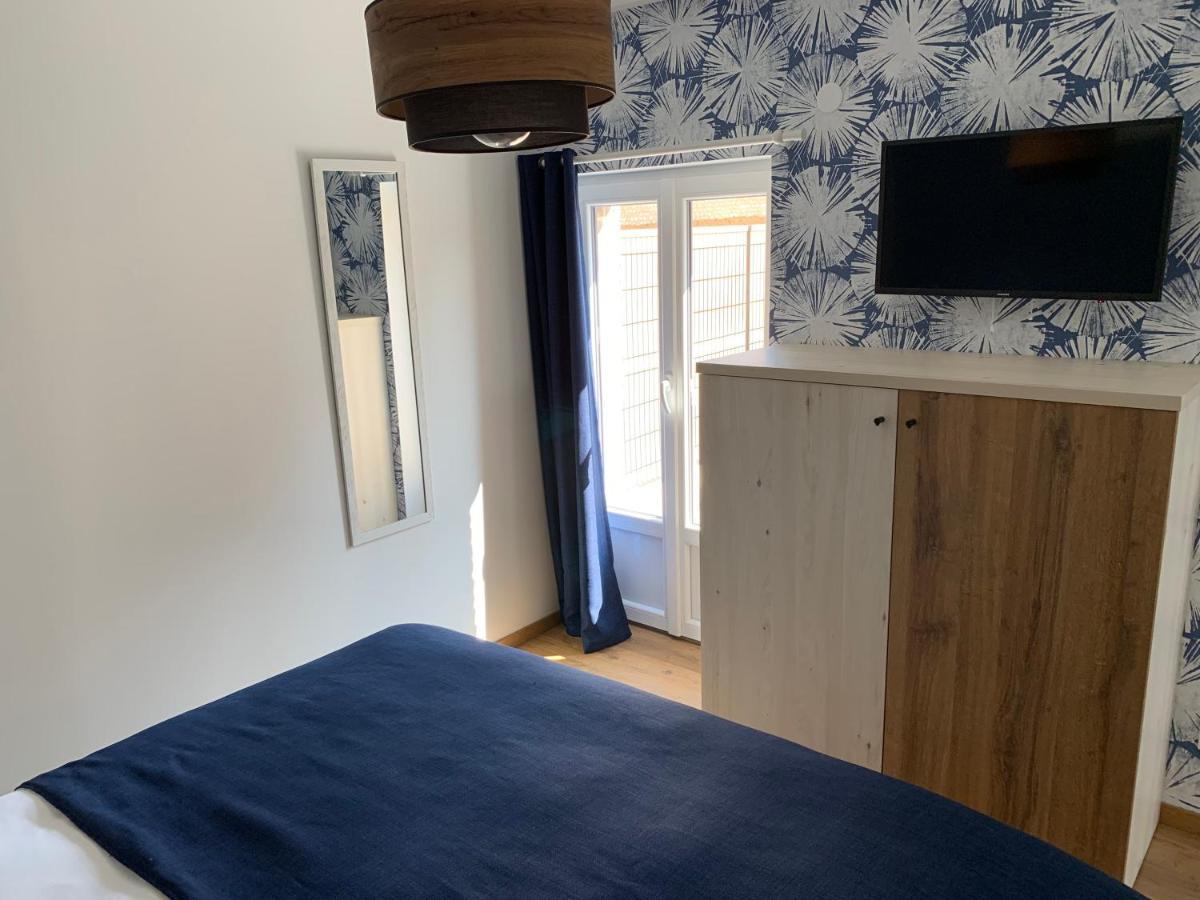 L'Hostellerie D'Acquigny Bagian luar foto