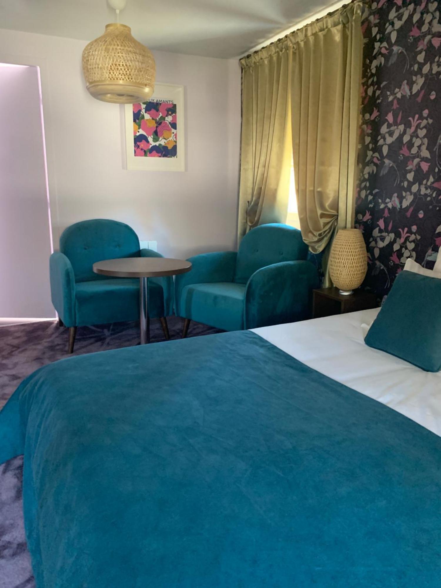 L'Hostellerie D'Acquigny Bagian luar foto