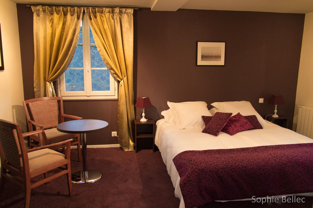 L'Hostellerie D'Acquigny Bagian luar foto