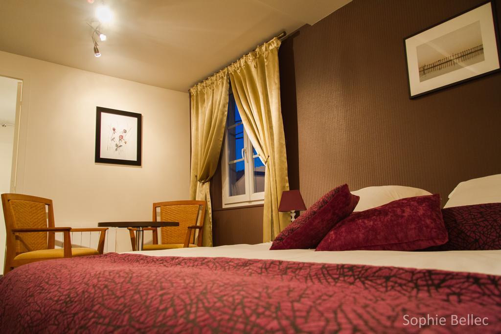 L'Hostellerie D'Acquigny Bagian luar foto