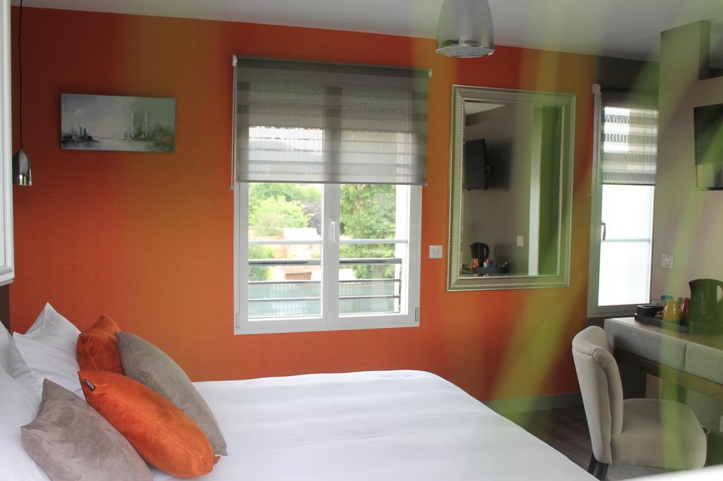 L'Hostellerie D'Acquigny Bagian luar foto
